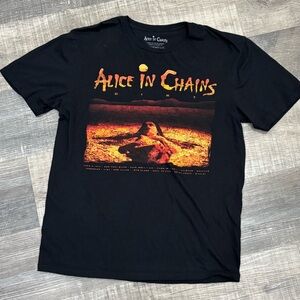 Alice In Chains "Dirt" Music Album Cover, Unisex, Size Medium, GUC
